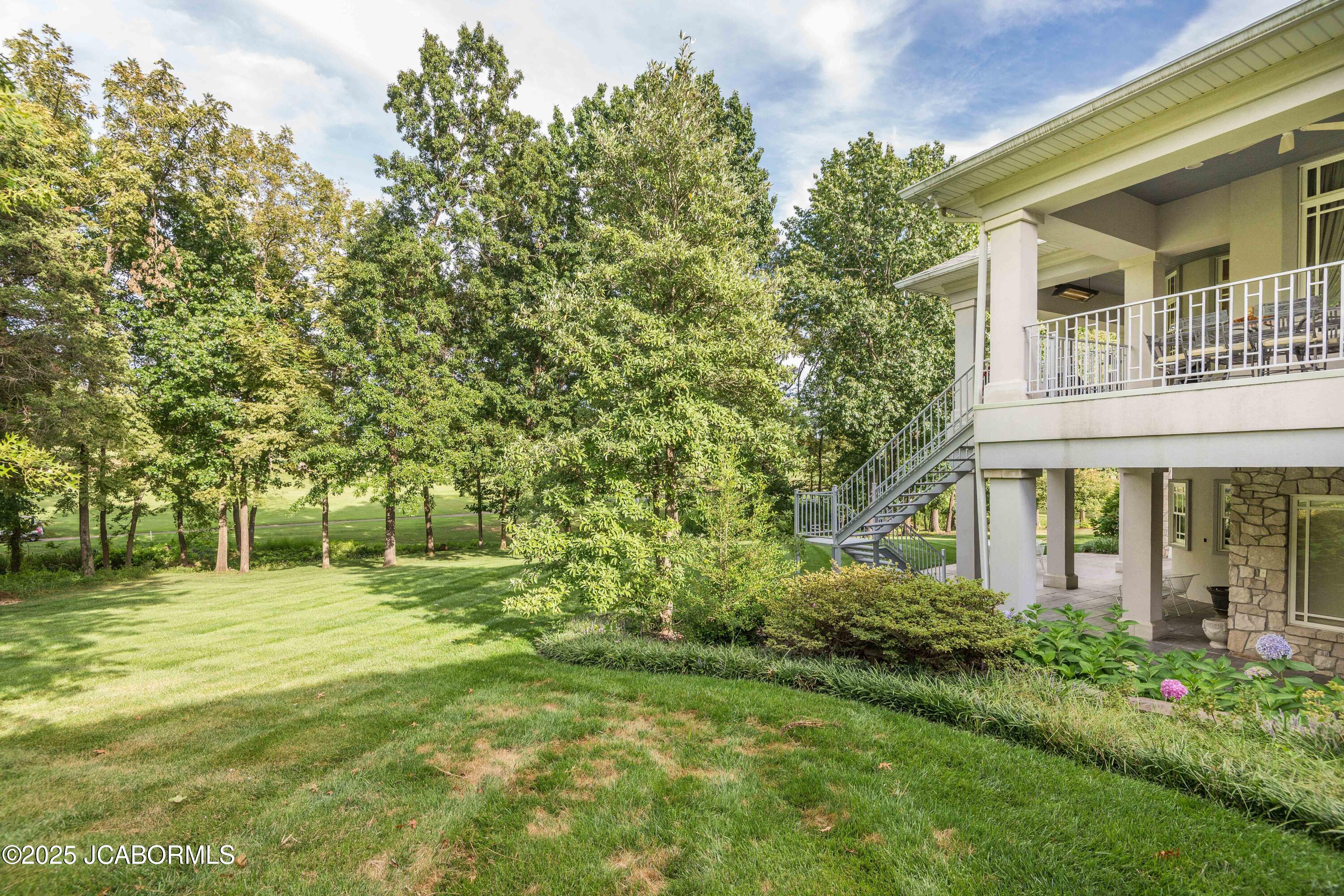 Jefferson City, Missouri, 65109, United States, 4 Bedrooms Bedrooms, ,5 BathroomsBathrooms,Residential,Active,1954411