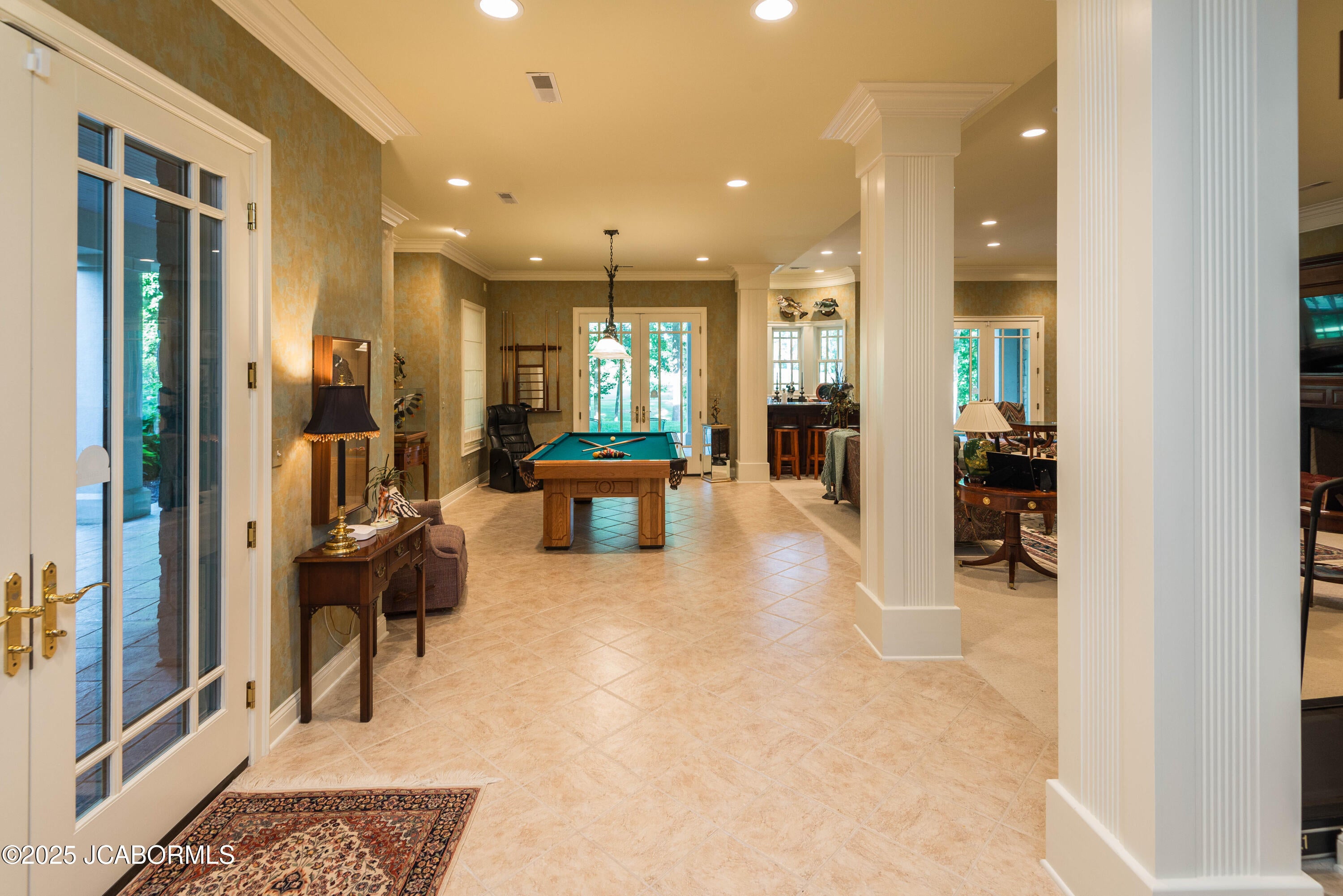 Jefferson City, Missouri, 65109, United States, 4 Bedrooms Bedrooms, ,5 BathroomsBathrooms,Residential,Active,1954411