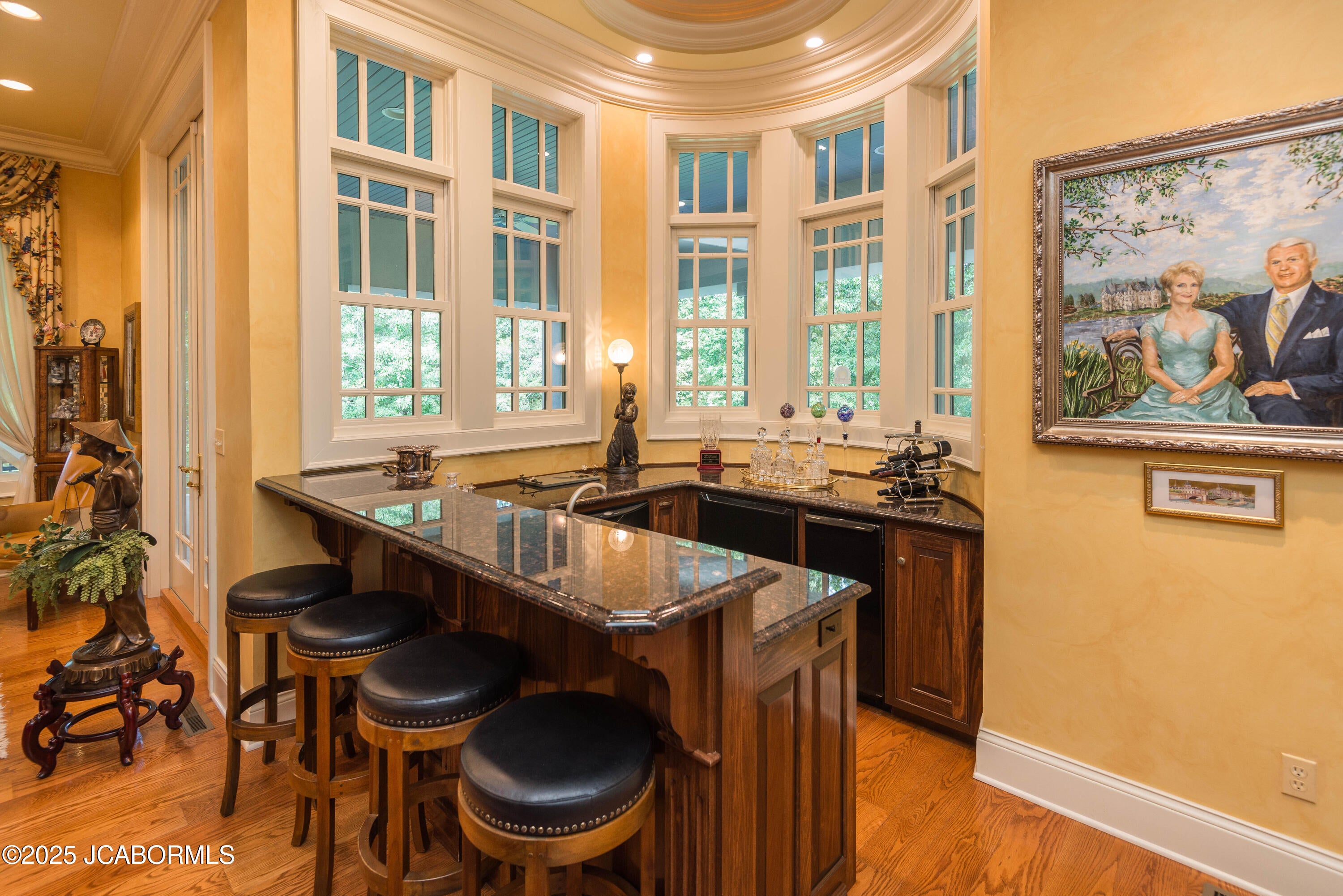 Jefferson City, Missouri, 65109, United States, 4 Bedrooms Bedrooms, ,5 BathroomsBathrooms,Residential,Active,1954411