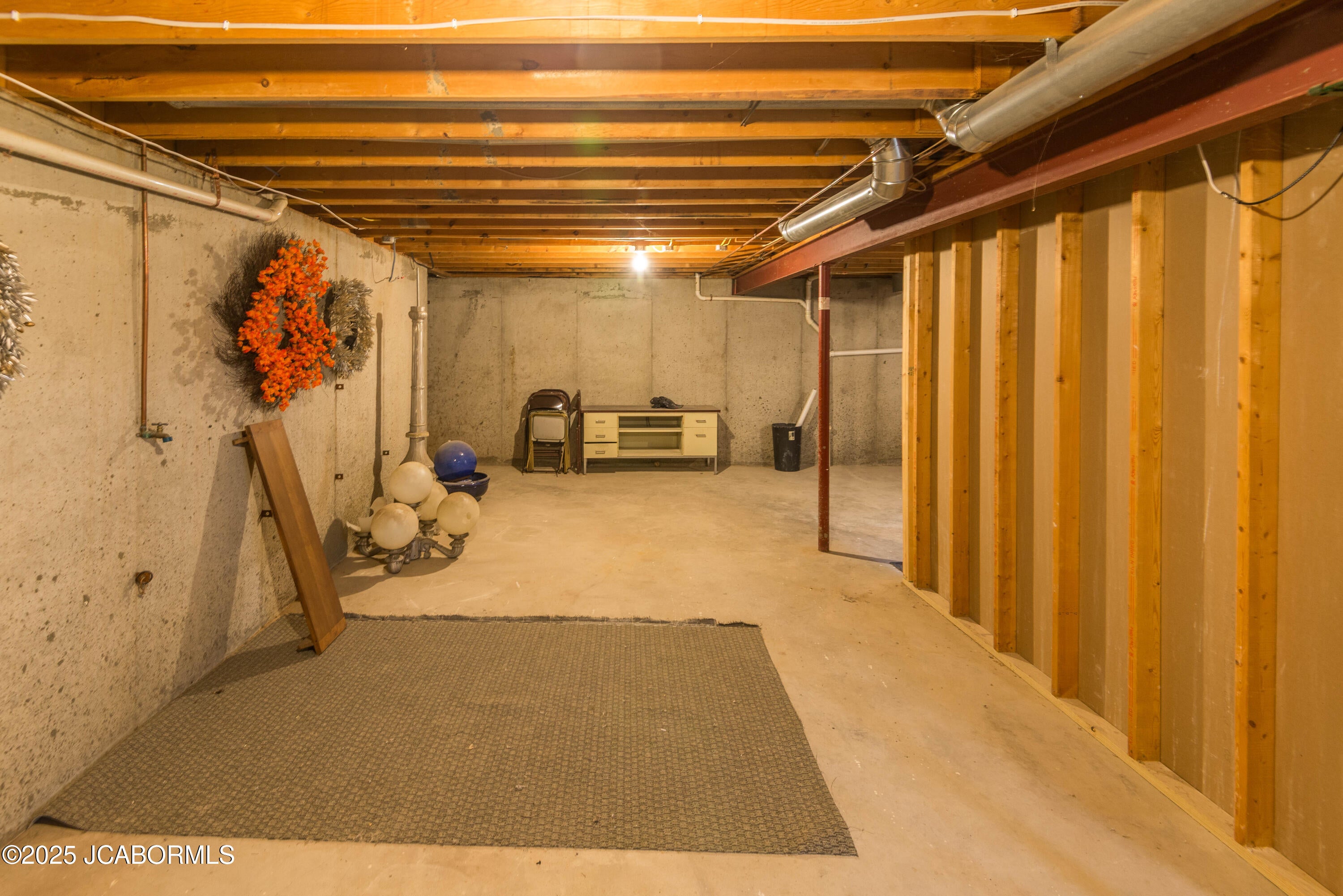 Jefferson City, Missouri, 65109, United States, 4 Bedrooms Bedrooms, ,4 BathroomsBathrooms,Residential,Active,1990026