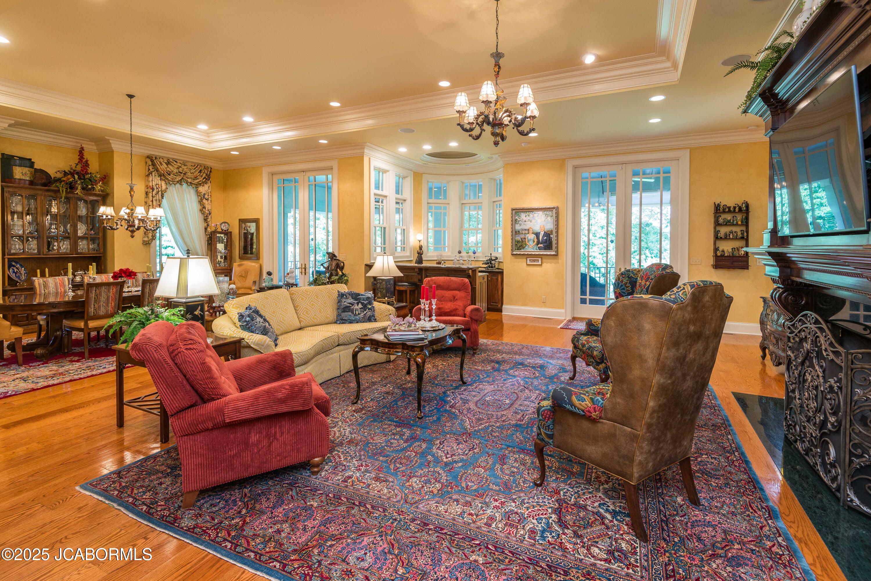 Jefferson City, Missouri, 65109, United States, 4 Bedrooms Bedrooms, ,5 BathroomsBathrooms,Residential,Active,1954411