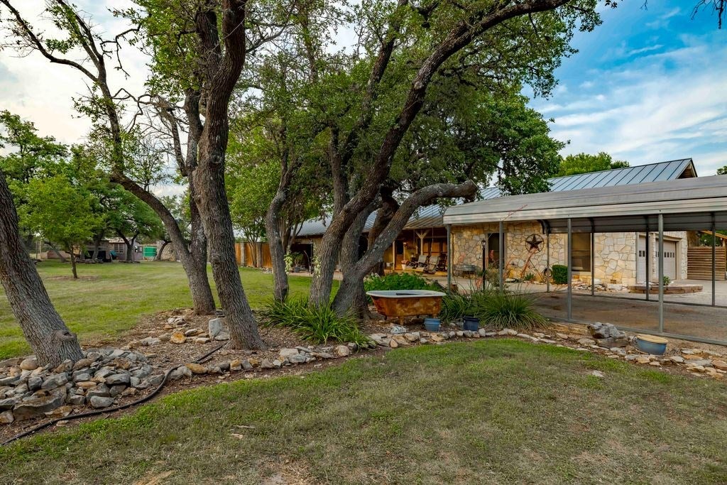 Kerrville, Texas, 78028, United States, 6 Bedrooms Bedrooms, ,3 BathroomsBathrooms,Residential,Active,1884989