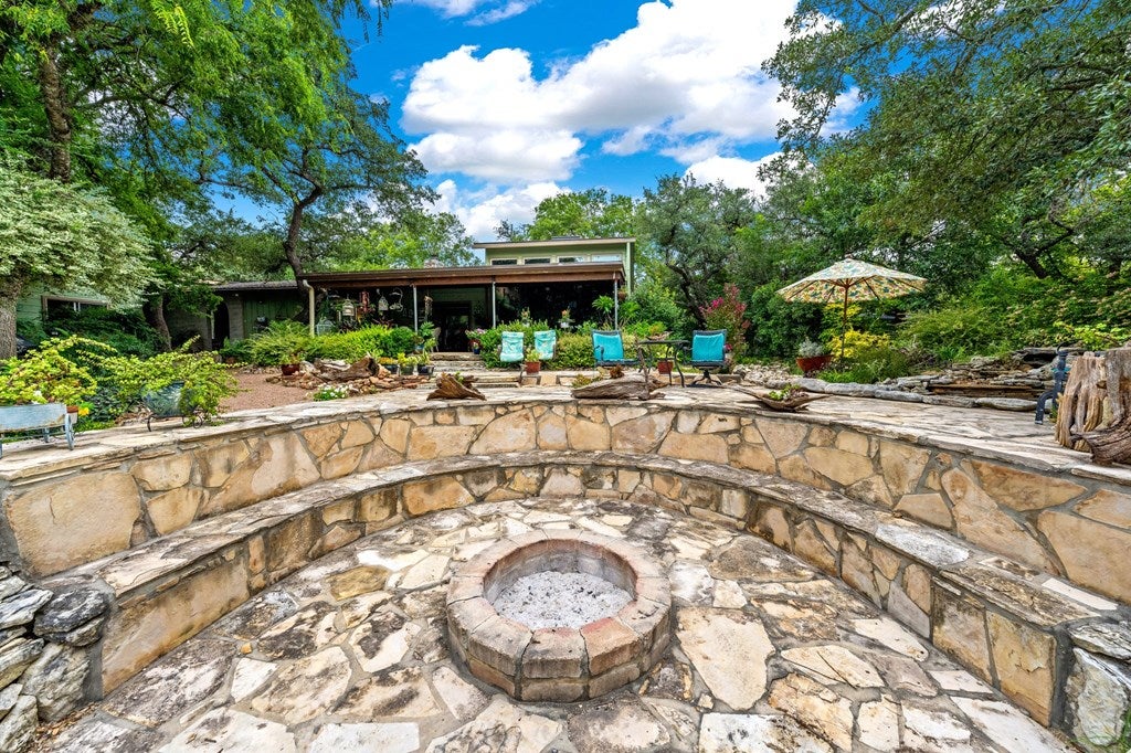 Kerrville, Texas, 78028, United States, 3 Bedrooms Bedrooms, ,2 BathroomsBathrooms,Residential,Active,1913035