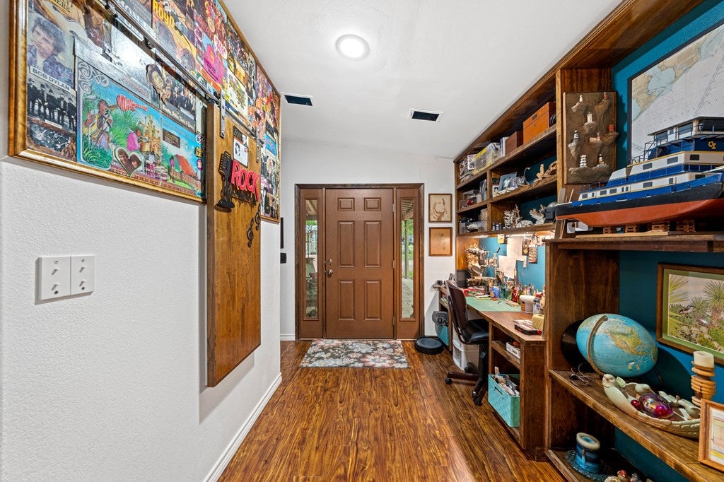 Kerrville, Texas, 78028, United States, 3 Bedrooms Bedrooms, ,2 BathroomsBathrooms,Residential,Active,1913035