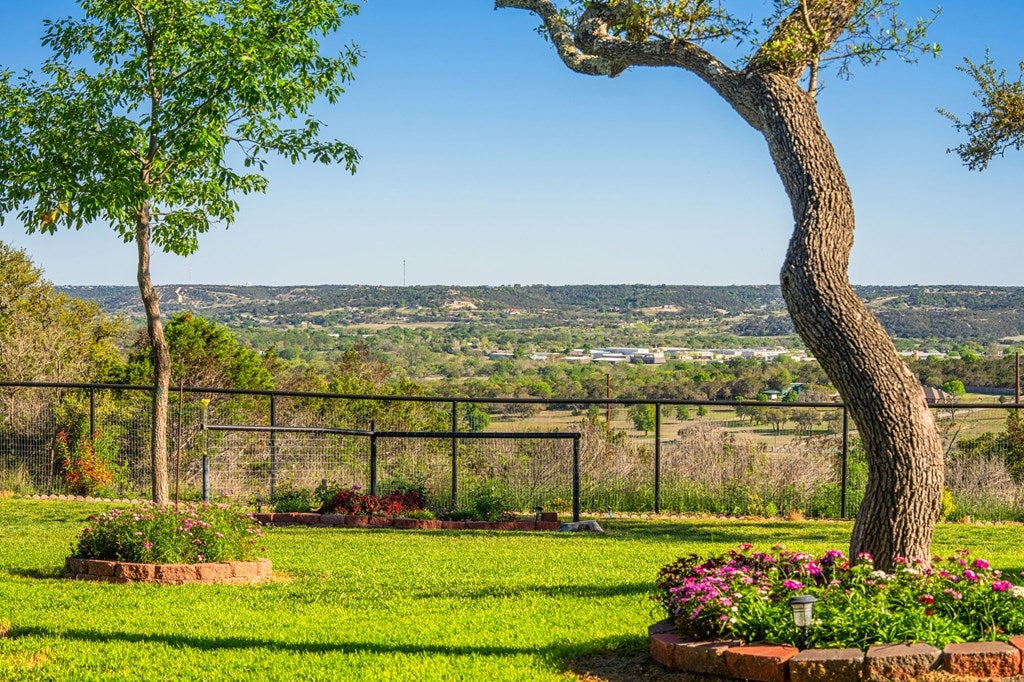 Kerrville, Texas, 78028, United States, 3 Bedrooms Bedrooms, ,4 BathroomsBathrooms,Residential,Active,1788488