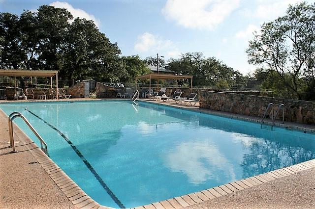 Kerrville, Texas, 78028, United States, 6 Bedrooms Bedrooms, ,3 BathroomsBathrooms,Residential,Active,1884989