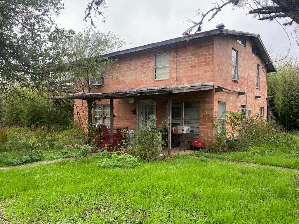 000 W SOUTH ST, CAMP WOOD, TX 78833, photo 1 of 17