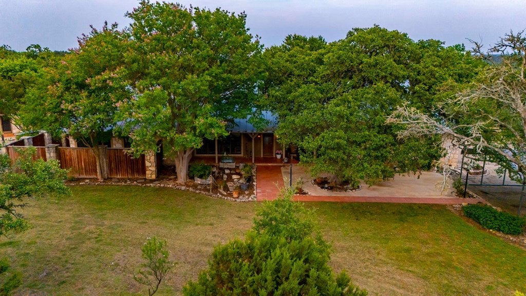 Kerrville, Texas, 78028, United States, 6 Bedrooms Bedrooms, ,3 BathroomsBathrooms,Residential,Active,1884989