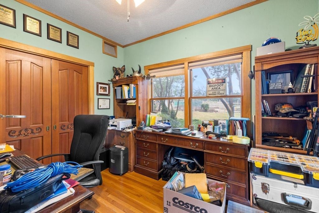 Kerrville, Texas, 78028, United States, 6 Bedrooms Bedrooms, ,3 BathroomsBathrooms,Residential,Active,1884989