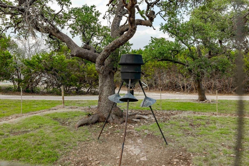 Kerrville, Texas, 78028, United States, 6 Bedrooms Bedrooms, ,3 BathroomsBathrooms,Residential,Active,1884989