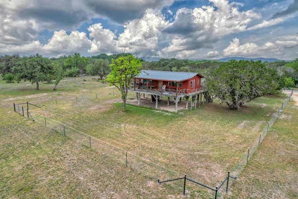 24 WESTON RD, LEAKEY, TX 78873 - Image 1