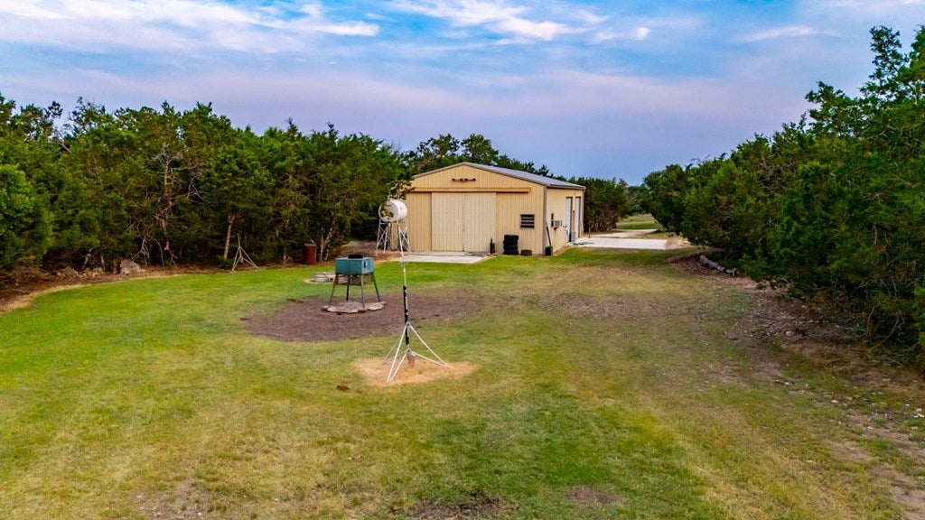 Kerrville, Texas, 78028, United States, 6 Bedrooms Bedrooms, ,3 BathroomsBathrooms,Residential,Active,1884989