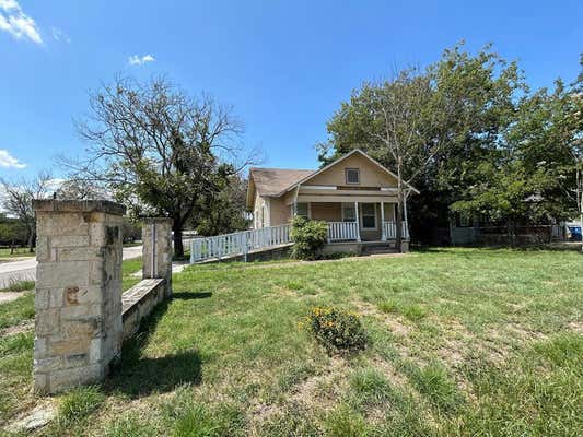 1421 BROADWAY, KERRVILLE, TX 78028, photo 2 of 15