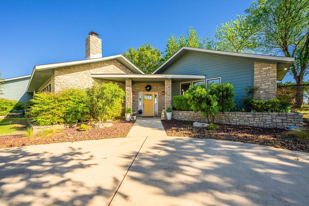 Kerrville, Texas, 78028, United States, 3 Bedrooms Bedrooms, ,4 BathroomsBathrooms,Residential,Active,1788488