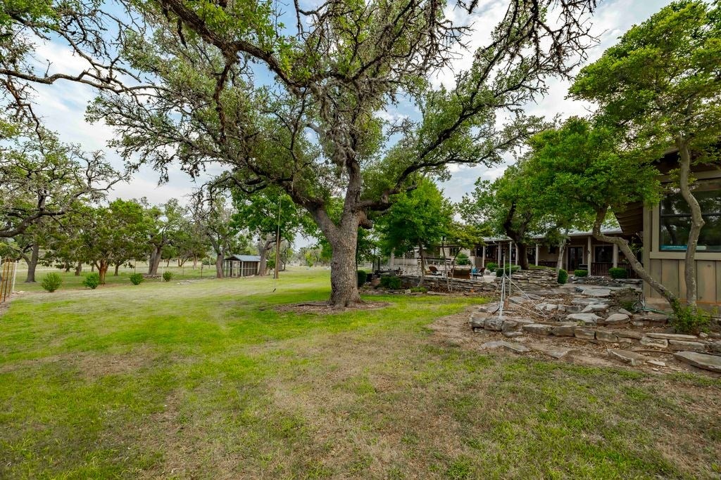 Kerrville, Texas, 78028, United States, 6 Bedrooms Bedrooms, ,3 BathroomsBathrooms,Residential,Active,1884989