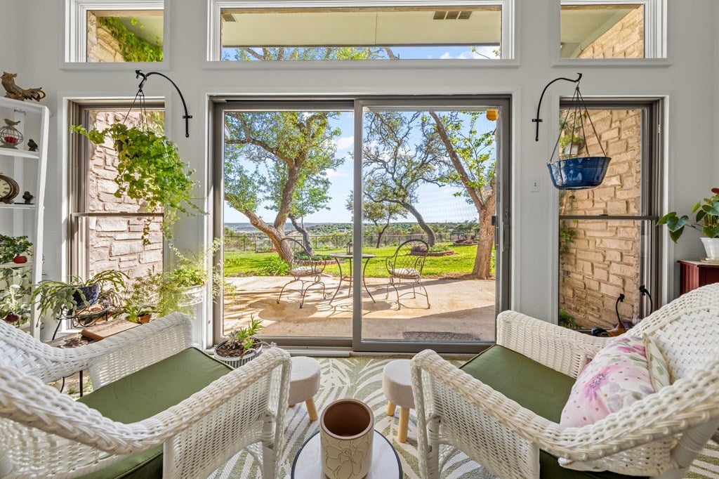 Kerrville, Texas, 78028, United States, 3 Bedrooms Bedrooms, ,4 BathroomsBathrooms,Residential,Active,1788488