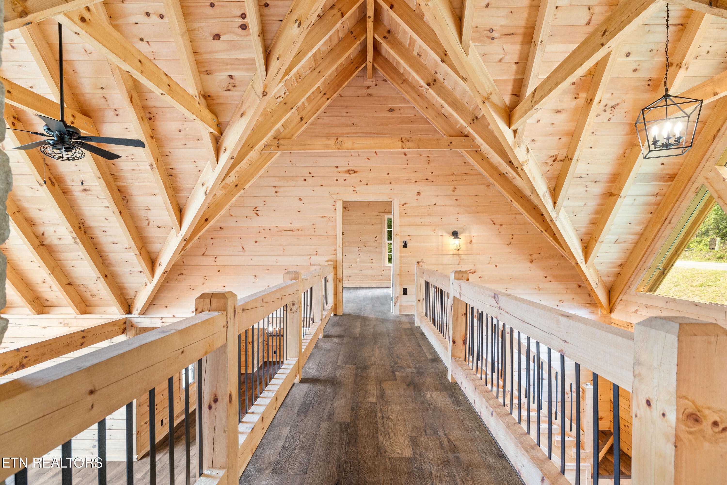 Maryville, Tennessee, 37803, United States, 3 Bedrooms Bedrooms, ,4 BathroomsBathrooms,Residential,Active,1952296