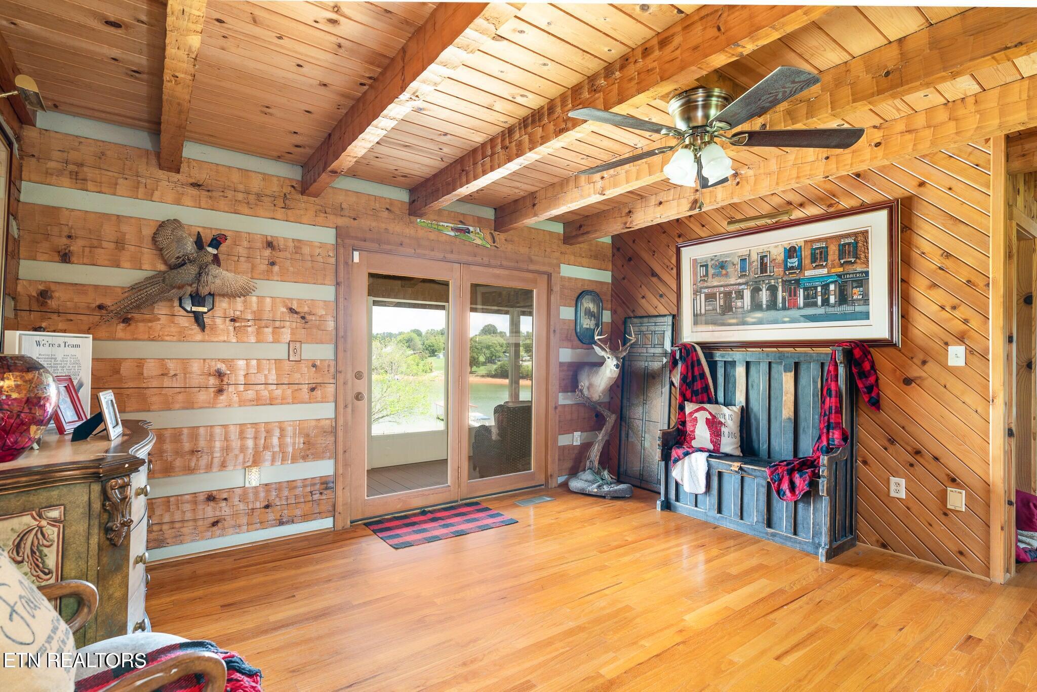 Dandridge, Tennessee, 37725, United States, ,4 BathroomsBathrooms,Residential,Active,1808228