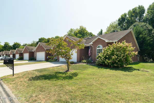 7832 ELLISVILLE LN, KNOXVILLE, TN 37909 - Image 1