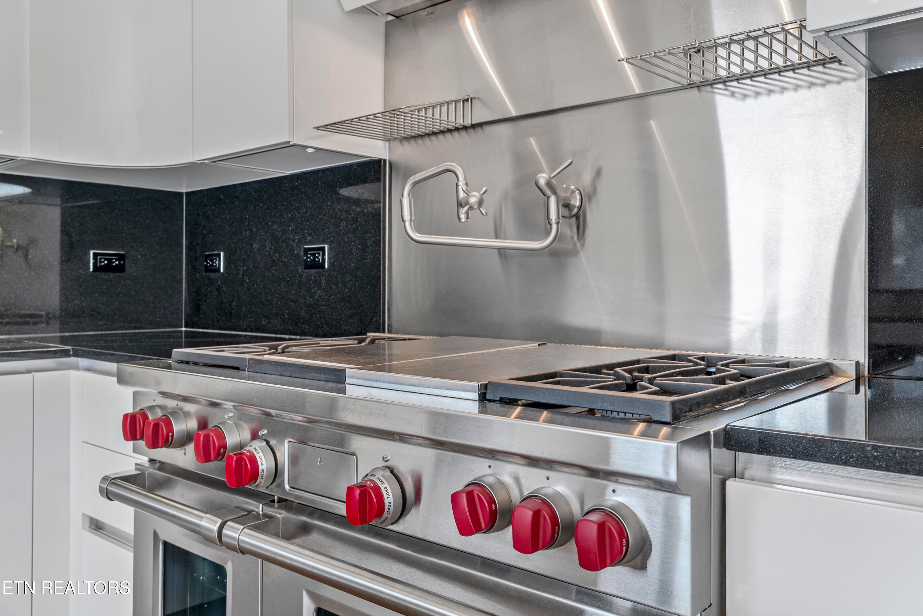 Friendsville, Tennessee, 37737, United States, ,6 BathroomsBathrooms,Residential,Active,1770160