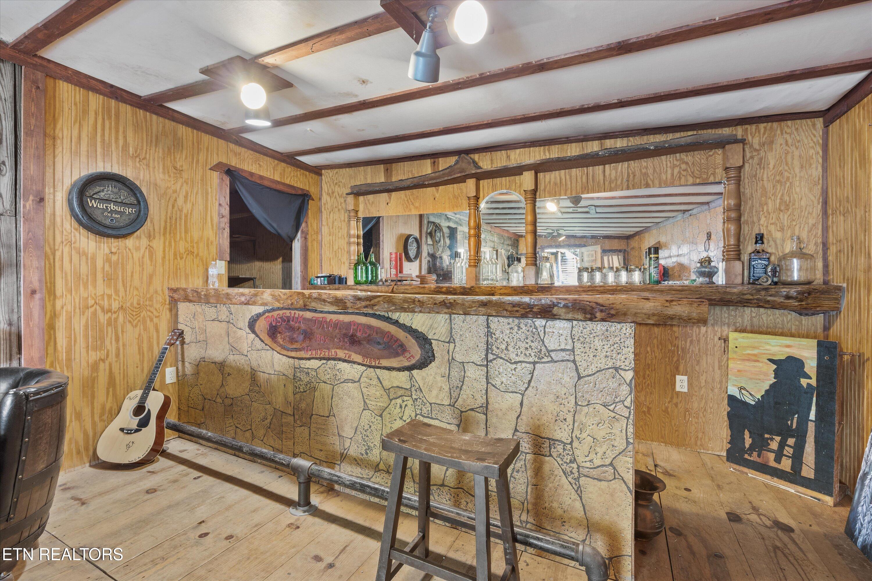 Winfield, Tennessee, 37892, United States, 18 Bedrooms Bedrooms, ,8 BathroomsBathrooms,Residential,Active,1920273