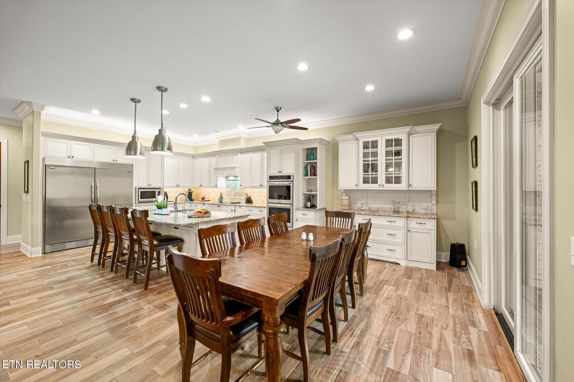 Maryville, Tennessee, 37801, United States, 4 Bedrooms Bedrooms, ,3 BathroomsBathrooms,Residential,Pending,2001366