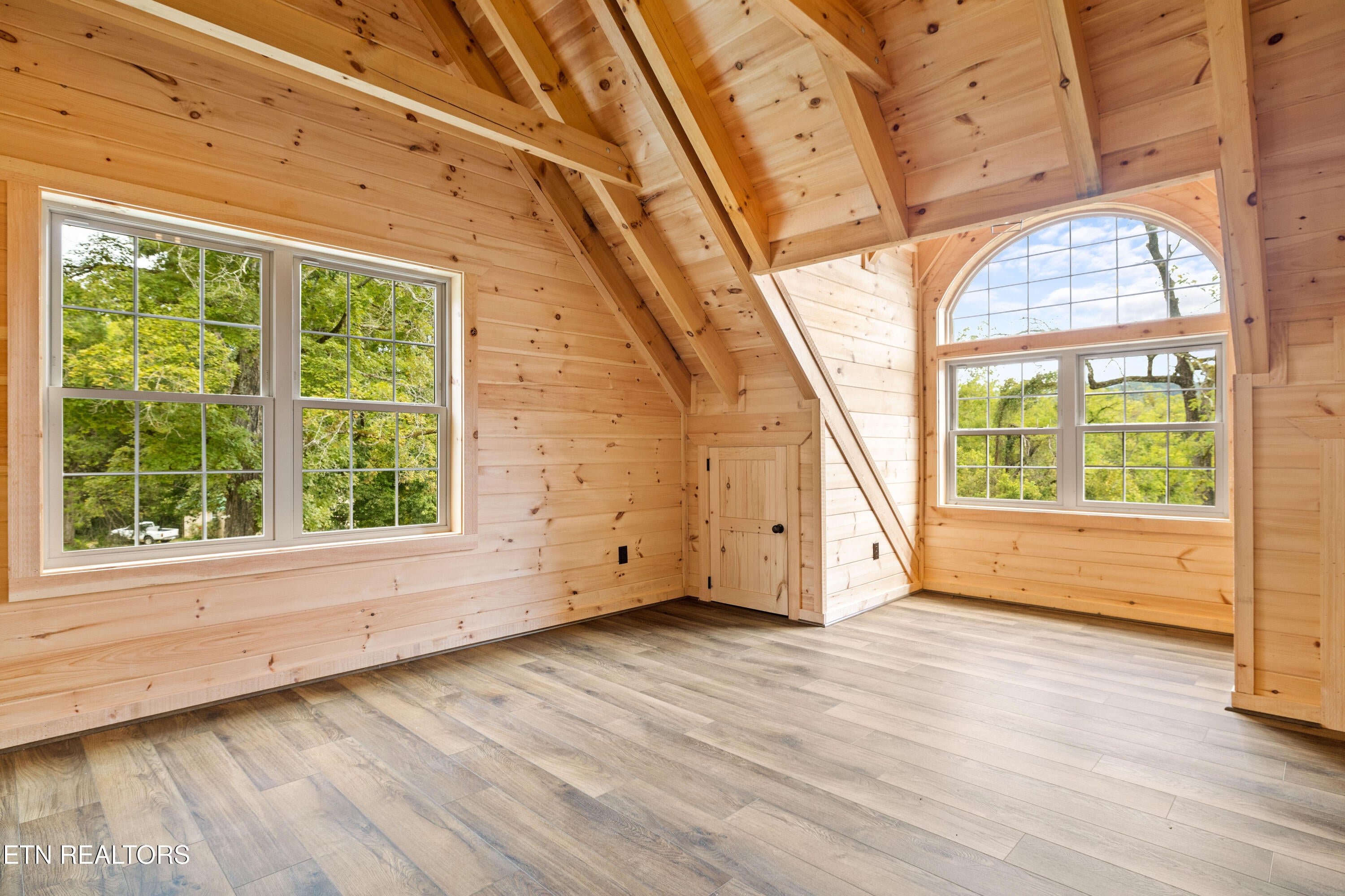 Maryville, Tennessee, 37803, United States, 3 Bedrooms Bedrooms, ,4 BathroomsBathrooms,Residential,Active,1952296