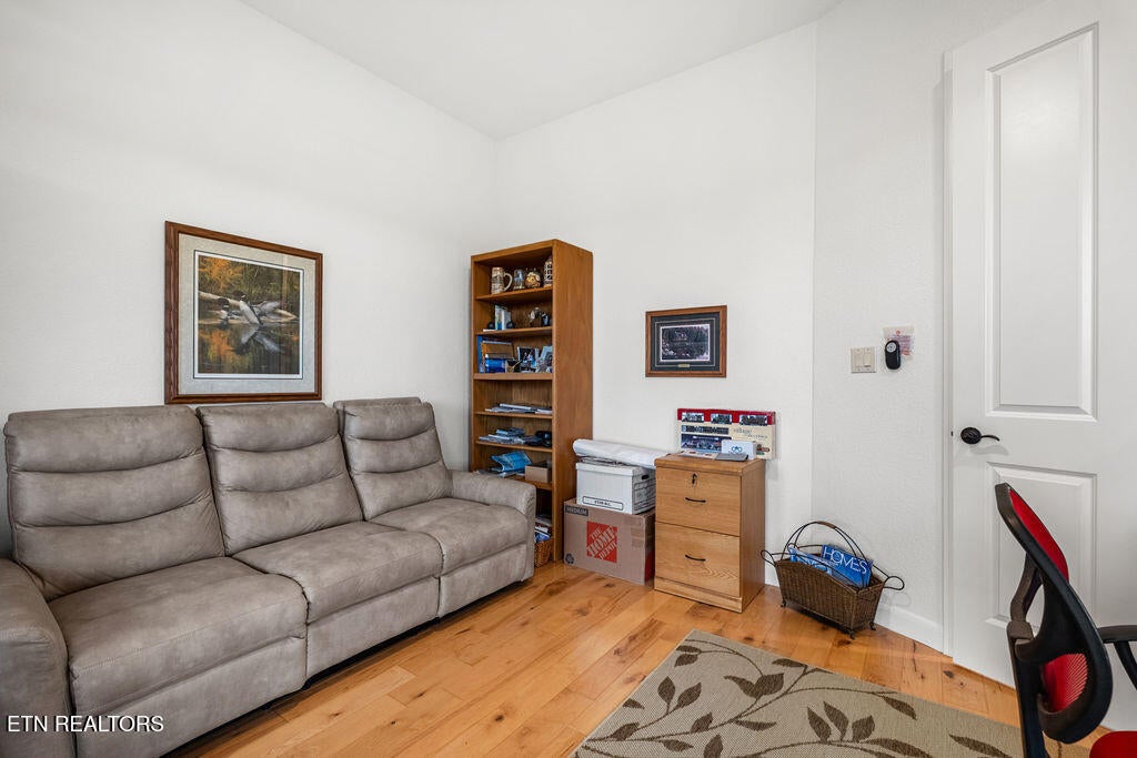 Maryville, Tennessee, 37801, United States, 5 Bedrooms Bedrooms, ,5 BathroomsBathrooms,Residential,Active,2013636