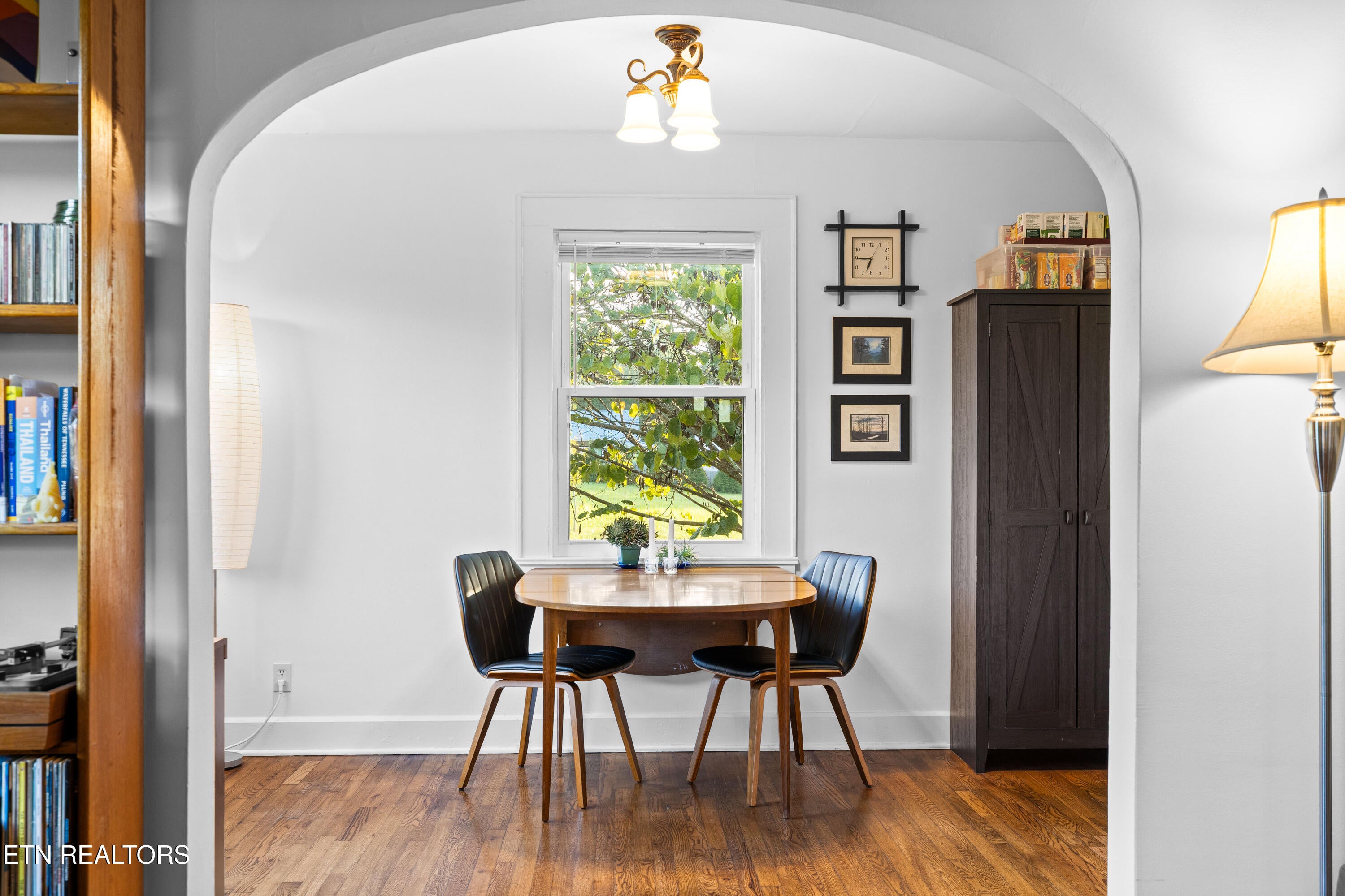 Maryville, Tennessee, 37804, United States, 2 Bedrooms Bedrooms, ,1 BathroomBathrooms,Residential,Active,1945541