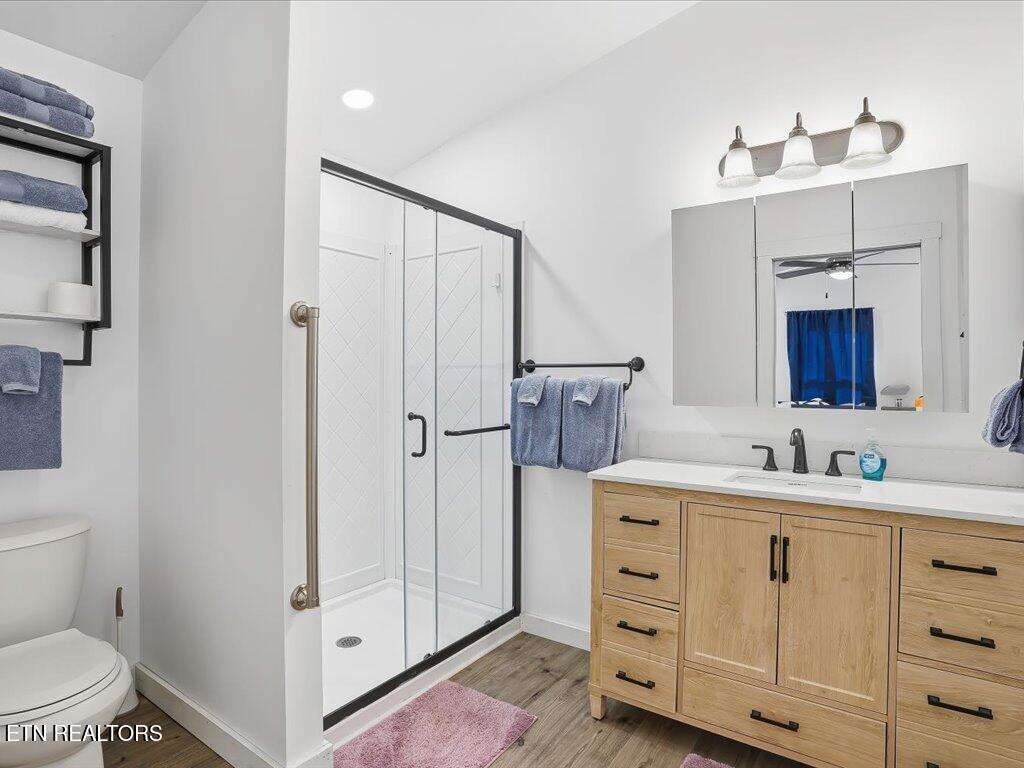 New Tazewell, Tennessee, 37825, United States, 2 Bedrooms Bedrooms, ,2 BathroomsBathrooms,Residential,Active,2007646