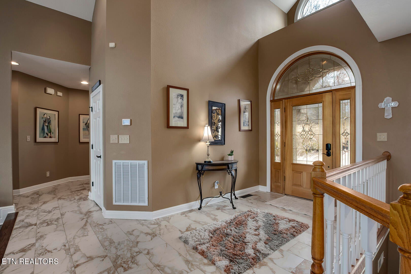 Loudon, Tennessee, 37774, United States, 4 Bedrooms Bedrooms, ,5 BathroomsBathrooms,Residential,Active,2015473