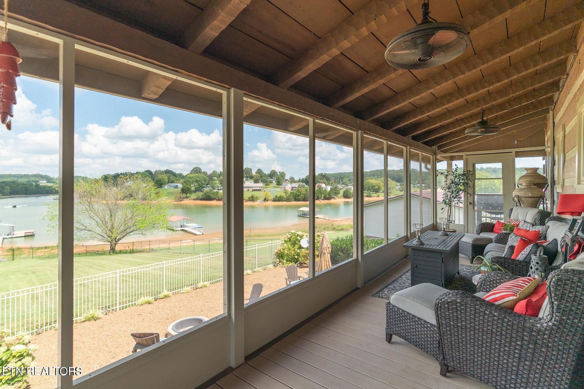 Dandridge, Tennessee, 37725, United States, ,4 BathroomsBathrooms,Residential,Active,1808228