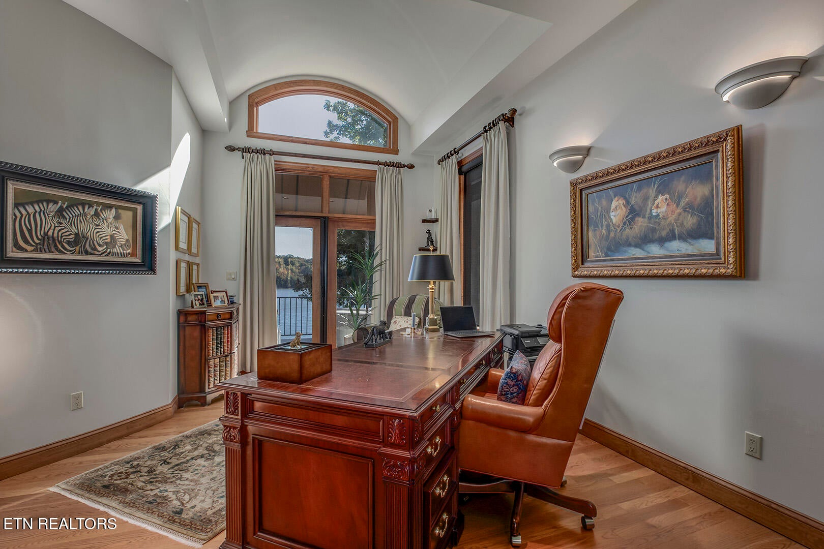 Vonore, Tennessee, 37885, United States, 5 Bedrooms Bedrooms, ,5 BathroomsBathrooms,Residential,Active,1973331