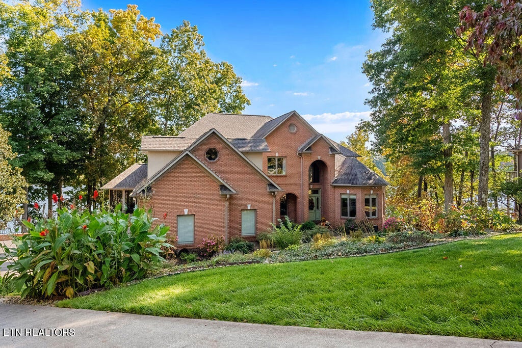 Loudon, Tennessee, 37774, United States, 4 Bedrooms Bedrooms, ,5 BathroomsBathrooms,Residential,Active,1968404