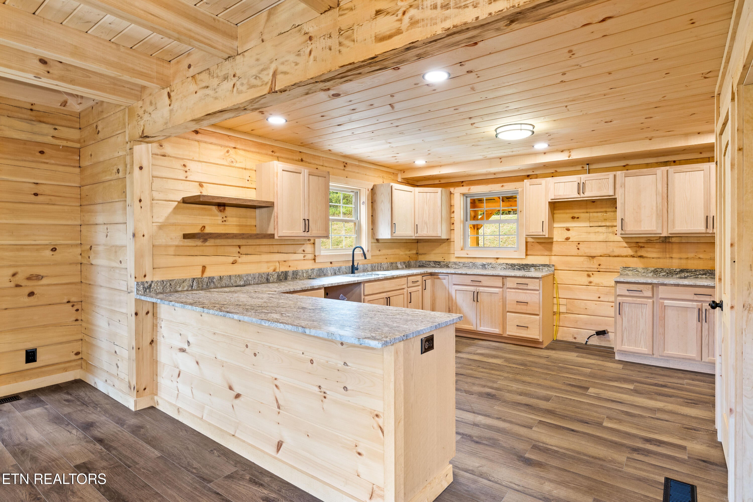 Maryville, Tennessee, 37803, United States, 3 Bedrooms Bedrooms, ,4 BathroomsBathrooms,Residential,Active,1952296