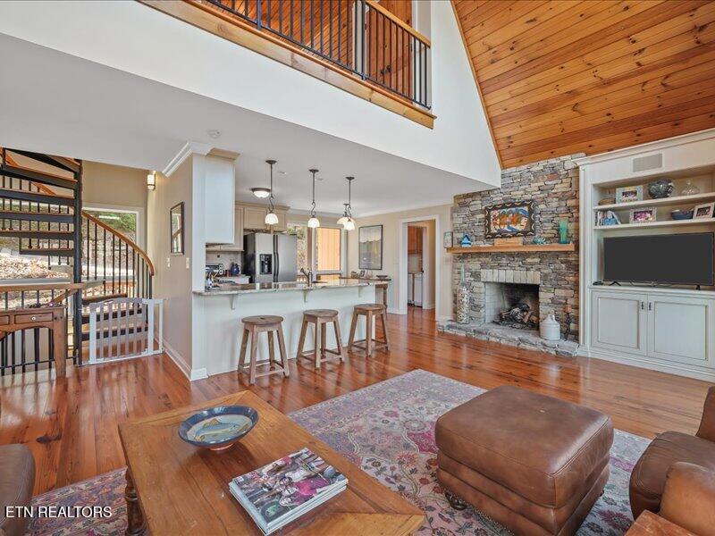 Andersonville, Tennessee, 37705, United States, 4 Bedrooms Bedrooms, ,4 BathroomsBathrooms,Residential,Active,2009809