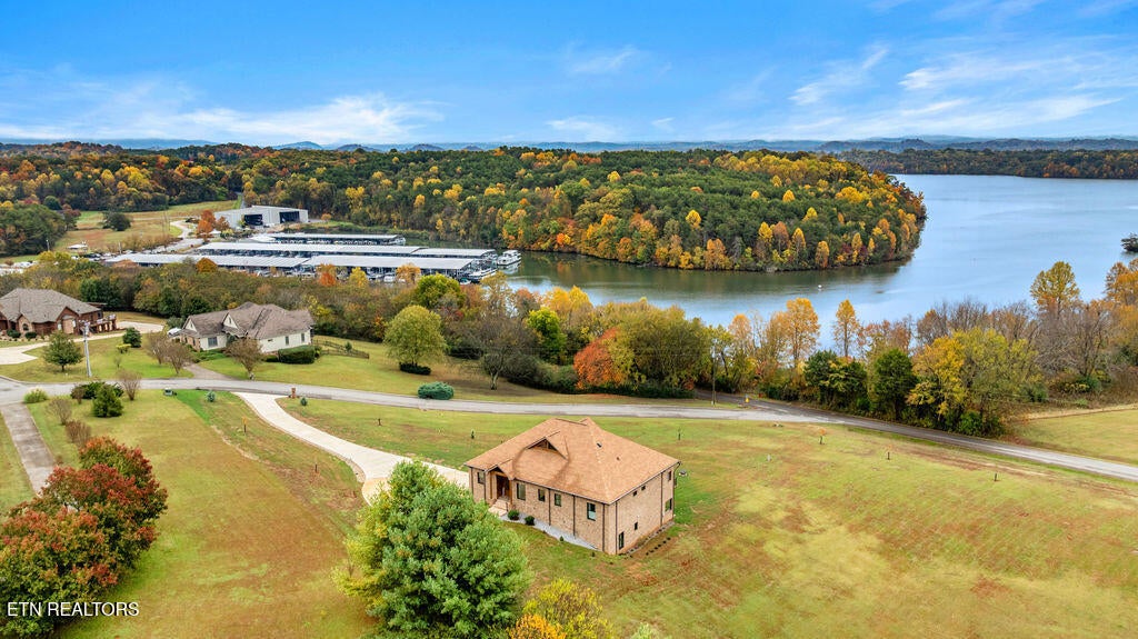 Maryville, Tennessee, 37801, United States, 5 Bedrooms Bedrooms, ,5 BathroomsBathrooms,Residential,Active,2013636