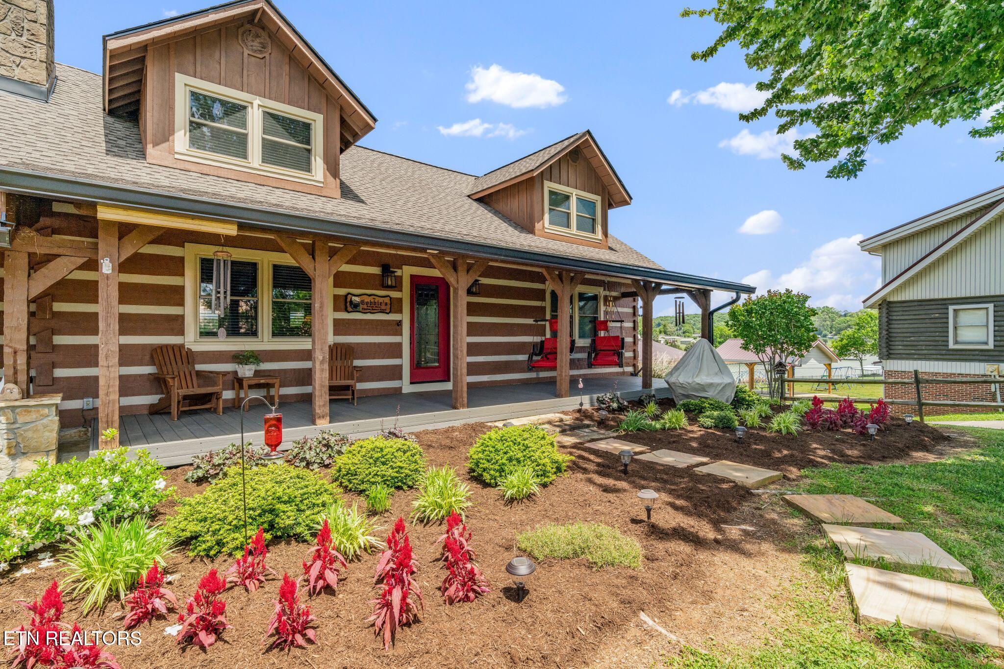 Dandridge, Tennessee, 37725, United States, ,4 BathroomsBathrooms,Residential,Active,1808228