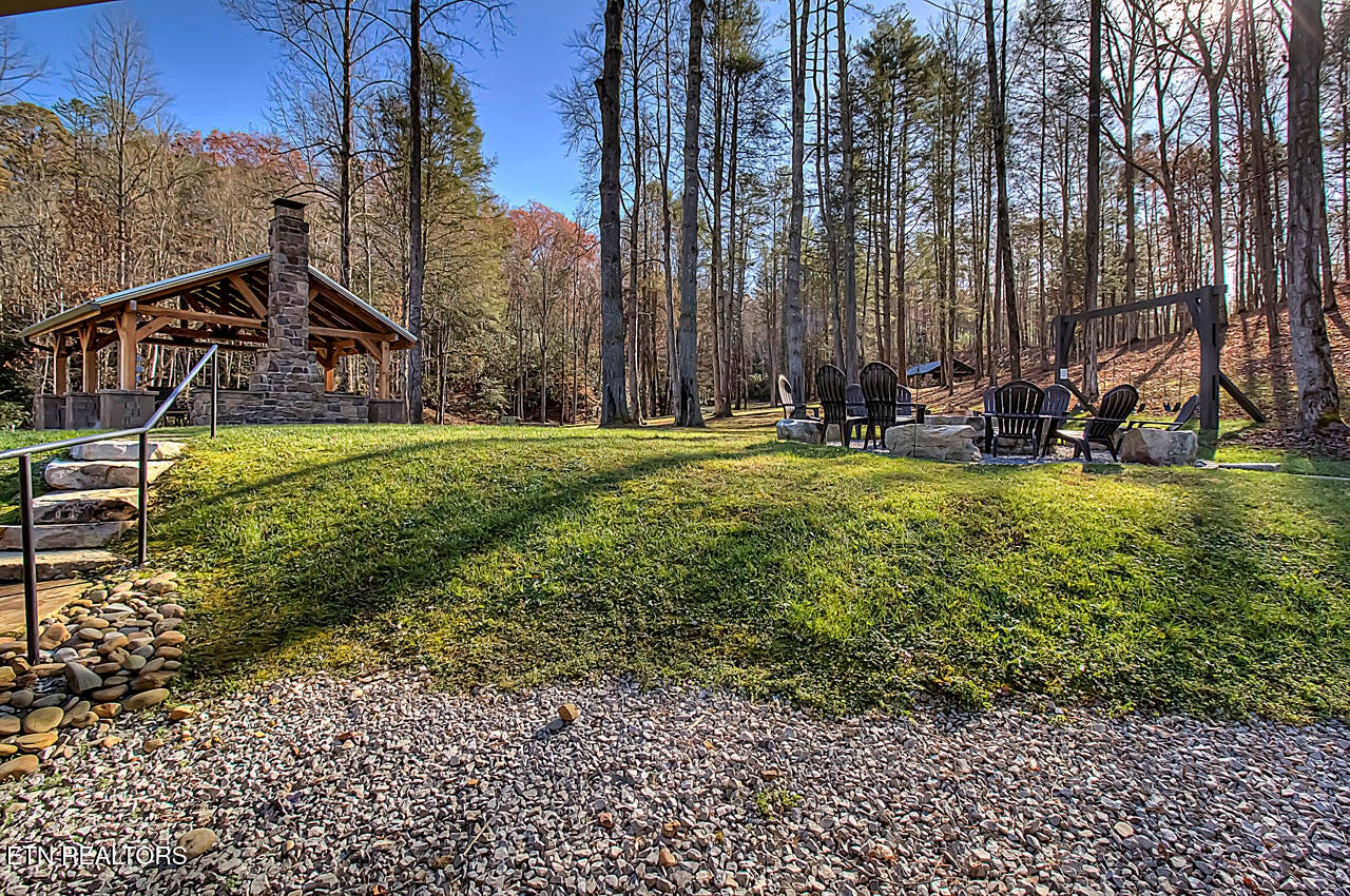 Walland, Tennessee, 37886, United States, 7 Bedrooms Bedrooms, ,6 BathroomsBathrooms,Residential,Active,1910366
