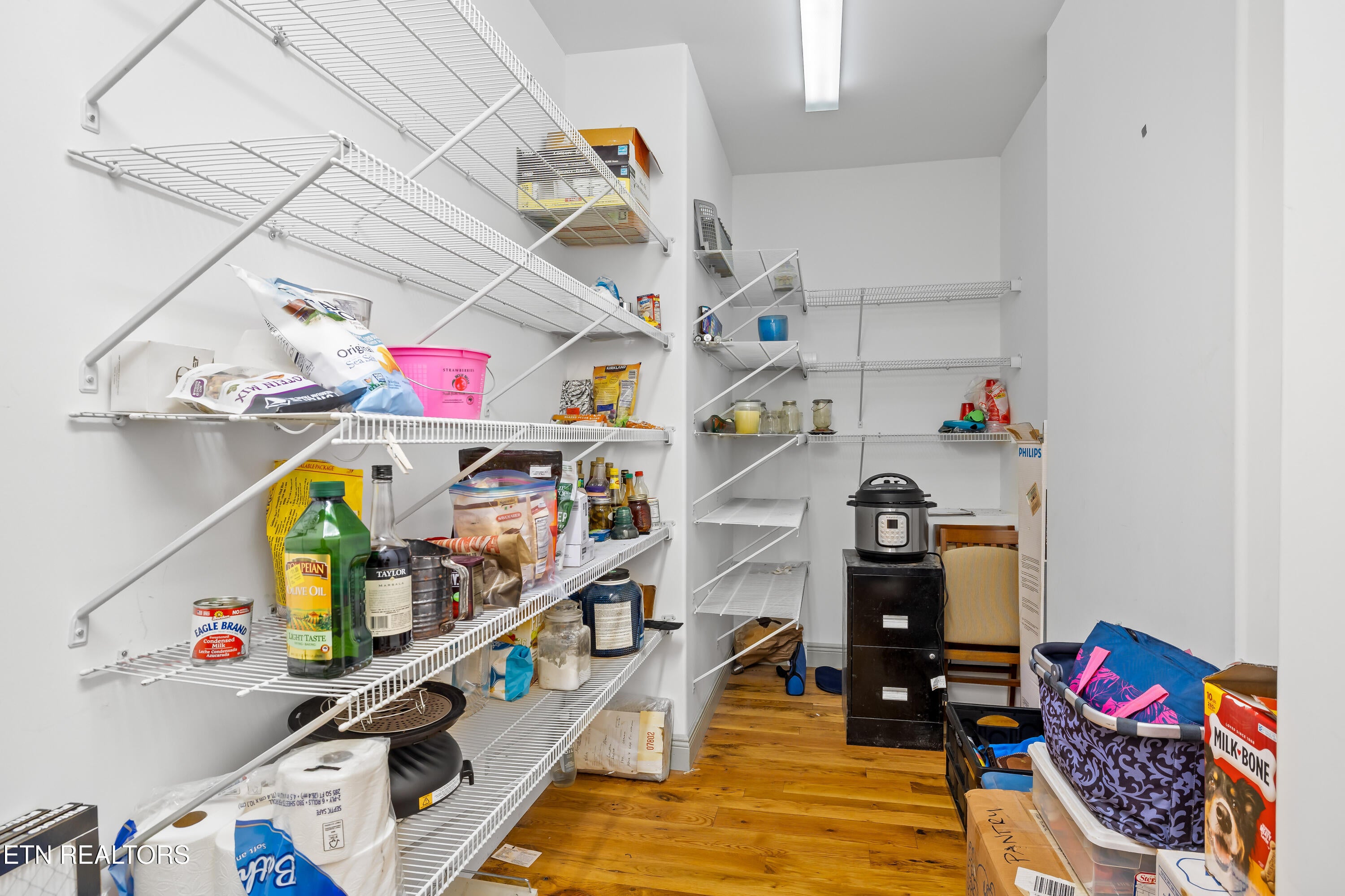 Loudon, Tennessee, 37774, United States, 3 Bedrooms Bedrooms, ,3 BathroomsBathrooms,Residential,Active,1988704