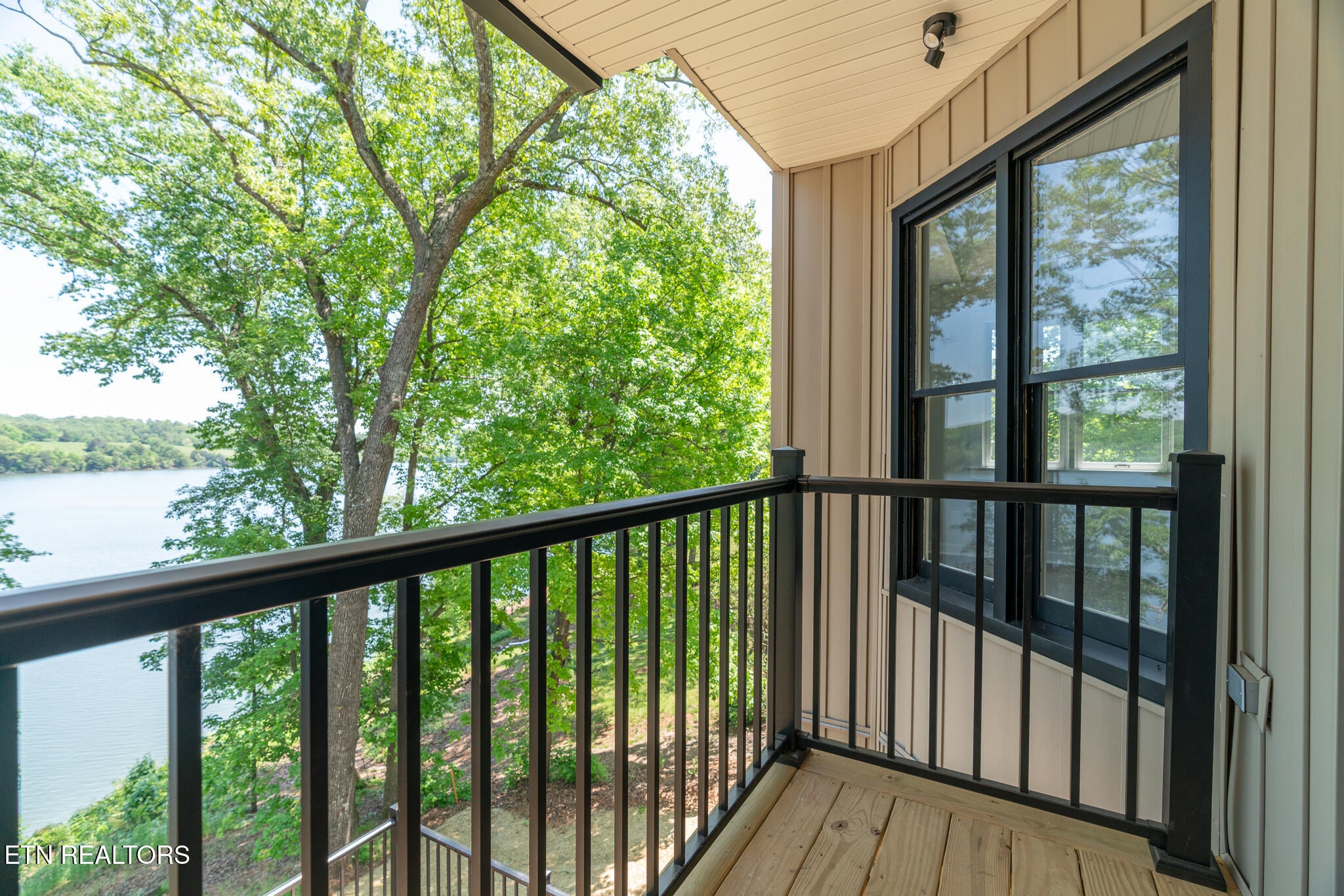 Louisville, Tennessee, 37777, United States, 3 Bedrooms Bedrooms, ,3 BathroomsBathrooms,Residential,Active,2007978