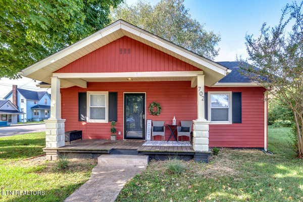 702 POPLAR ST, LOUDON, TN 37774 - Image 1