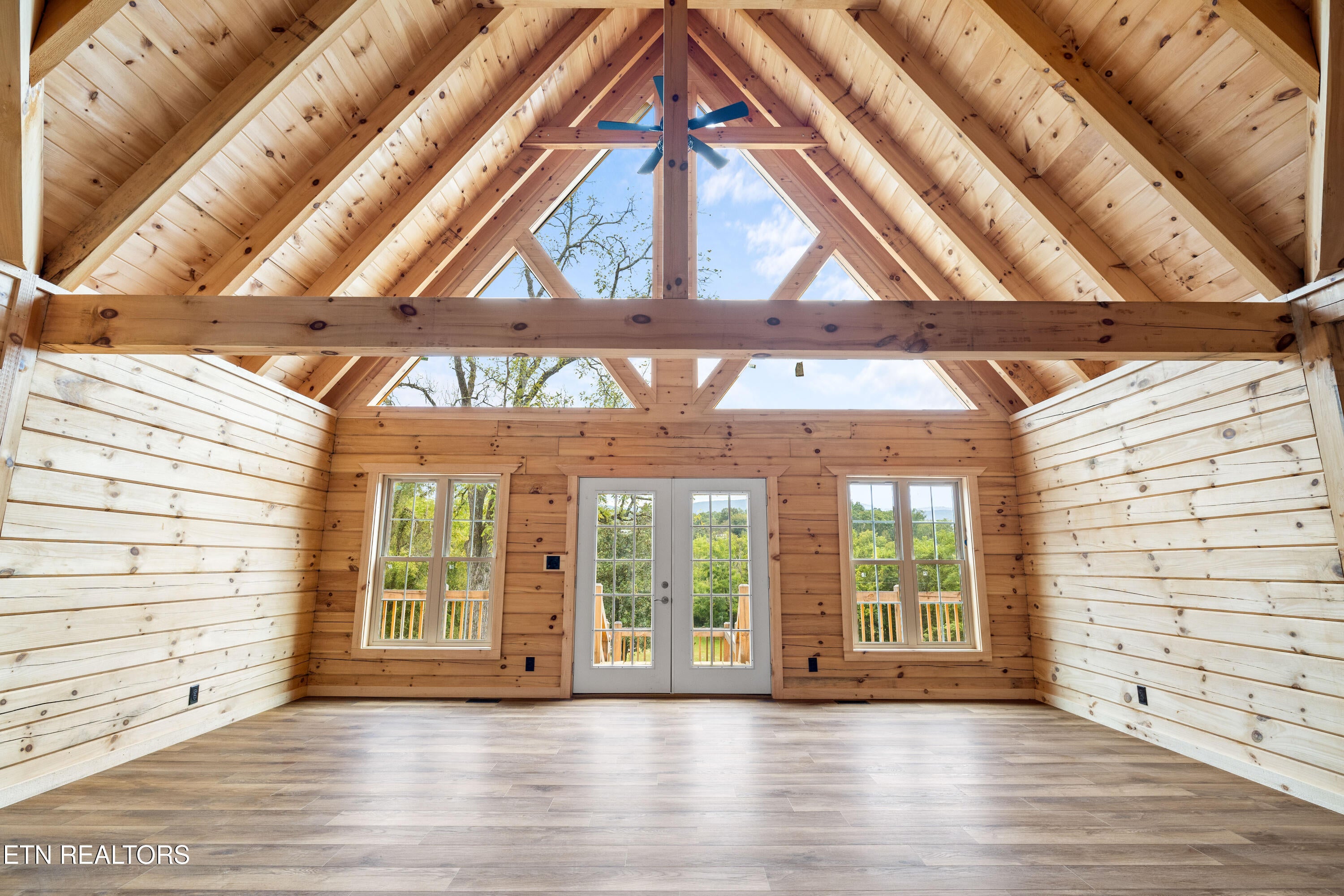 Maryville, Tennessee, 37803, United States, 3 Bedrooms Bedrooms, ,4 BathroomsBathrooms,Residential,Active,1952296