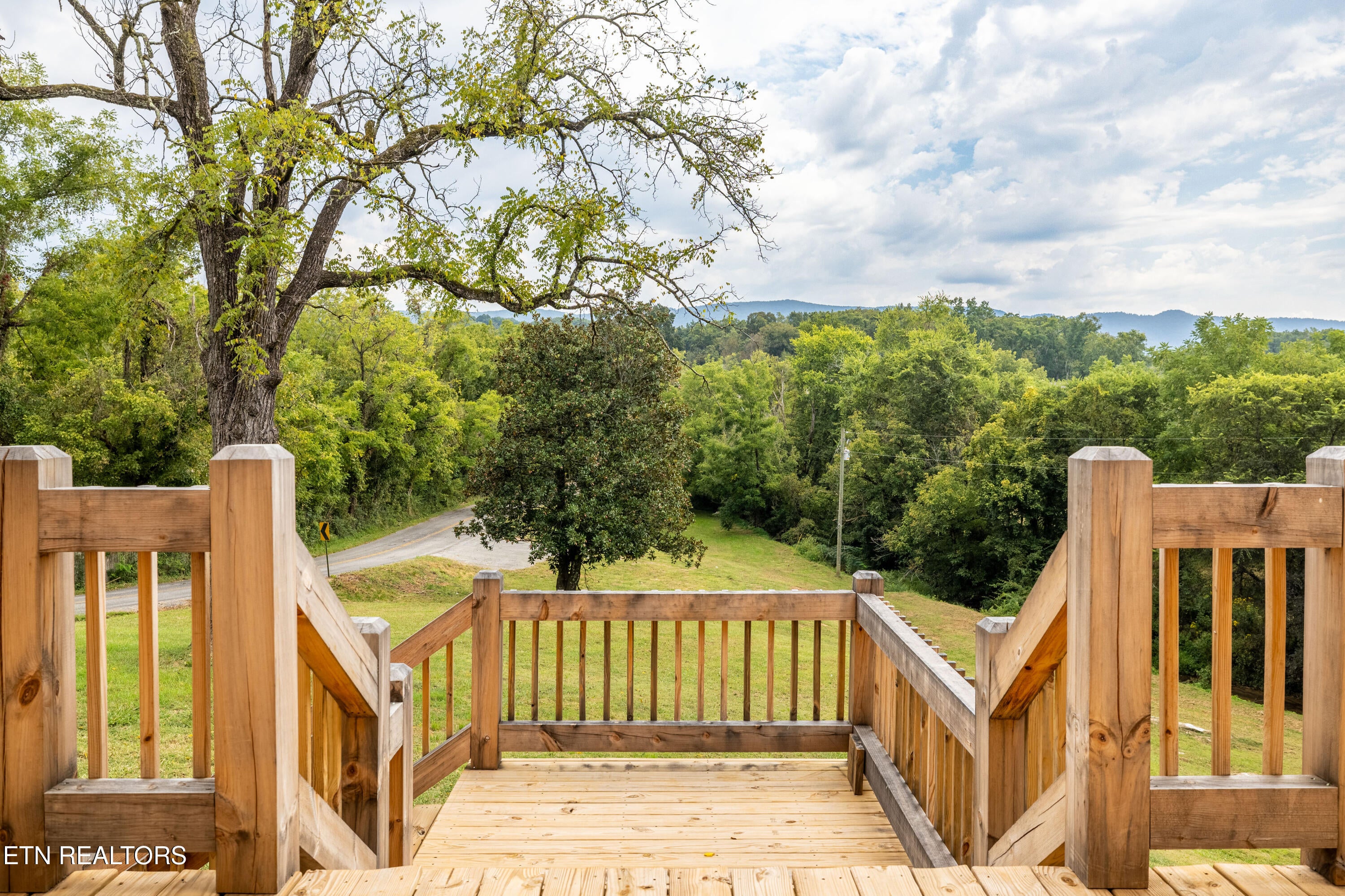 Maryville, Tennessee, 37803, United States, 3 Bedrooms Bedrooms, ,4 BathroomsBathrooms,Residential,Active,1952296