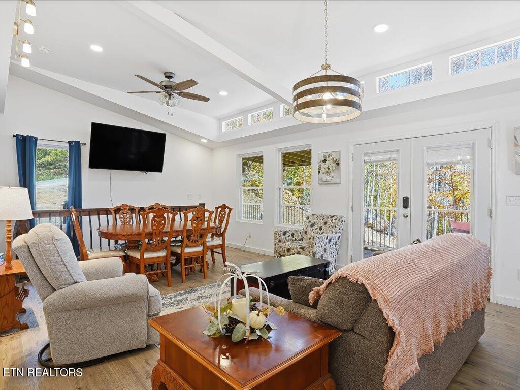 New Tazewell, Tennessee, 37825, United States, 2 Bedrooms Bedrooms, ,2 BathroomsBathrooms,Residential,Active,2007646