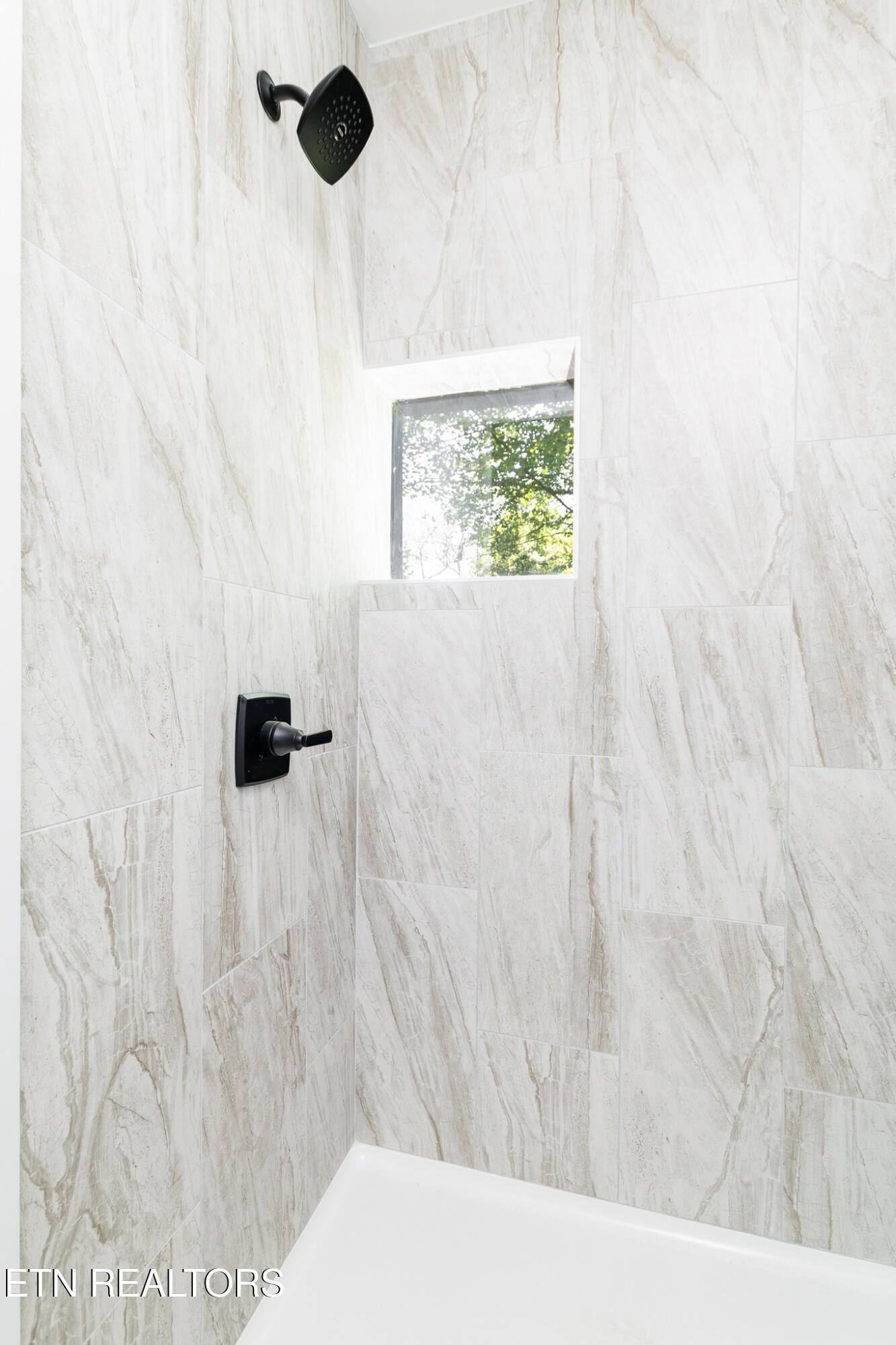 Louisville, Tennessee, 37777, United States, 3 Bedrooms Bedrooms, ,3 BathroomsBathrooms,Residential,Active,2007978