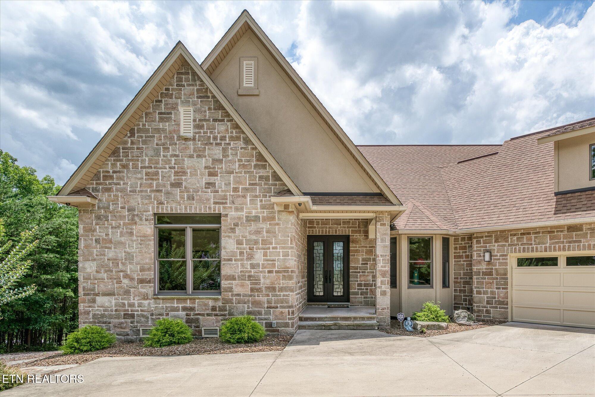 Crossville, Tennessee, 38558, United States, 4 Bedrooms Bedrooms, ,4 BathroomsBathrooms,Residential,Active,1909627