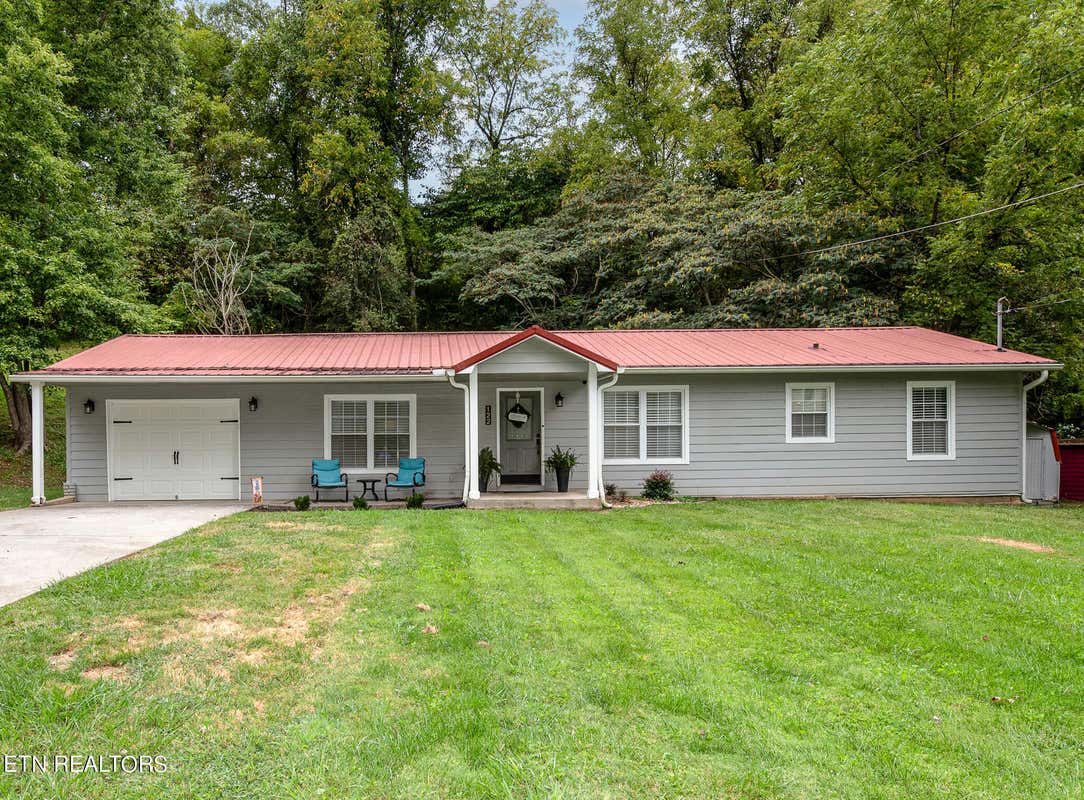 122 MOUNTAIN AVE, TOWNSEND, TN 37882, photo 1 of 25