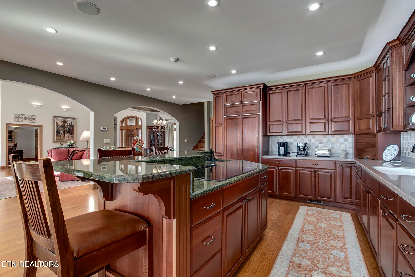 Vonore, Tennessee, 37885, United States, 5 Bedrooms Bedrooms, ,5 BathroomsBathrooms,Residential,Active,1973331