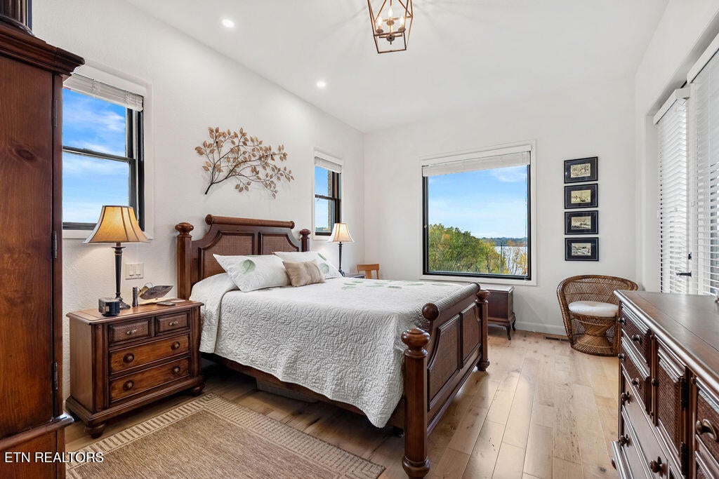 Maryville, Tennessee, 37801, United States, 5 Bedrooms Bedrooms, ,5 BathroomsBathrooms,Residential,Active,2013636